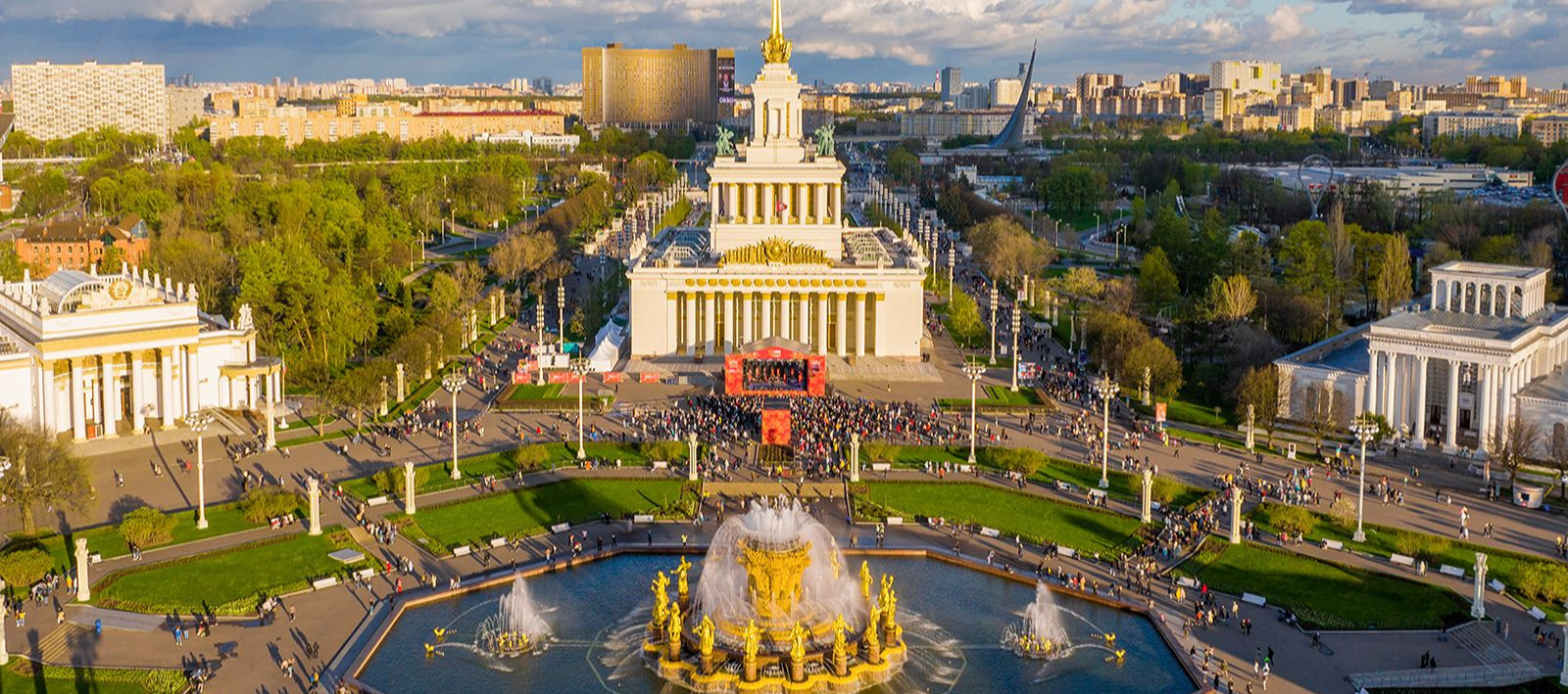 Гостей выставки-форума «Россия» удивит музыкально-мультимедийное шоу «Портал в будушее»